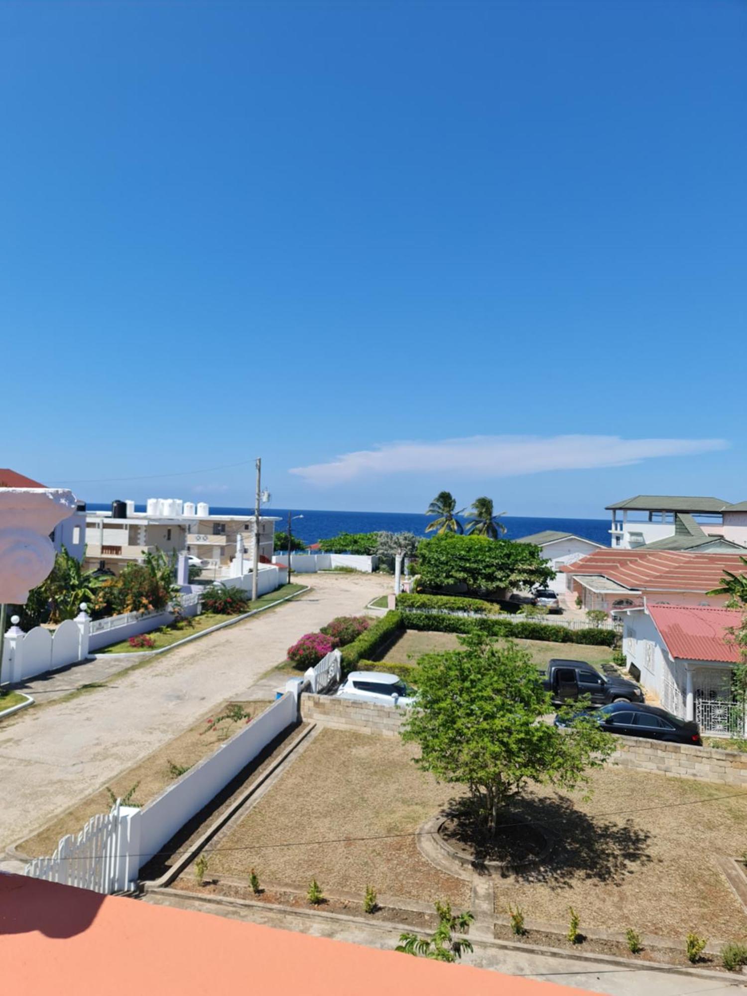 Paradise Place Grande