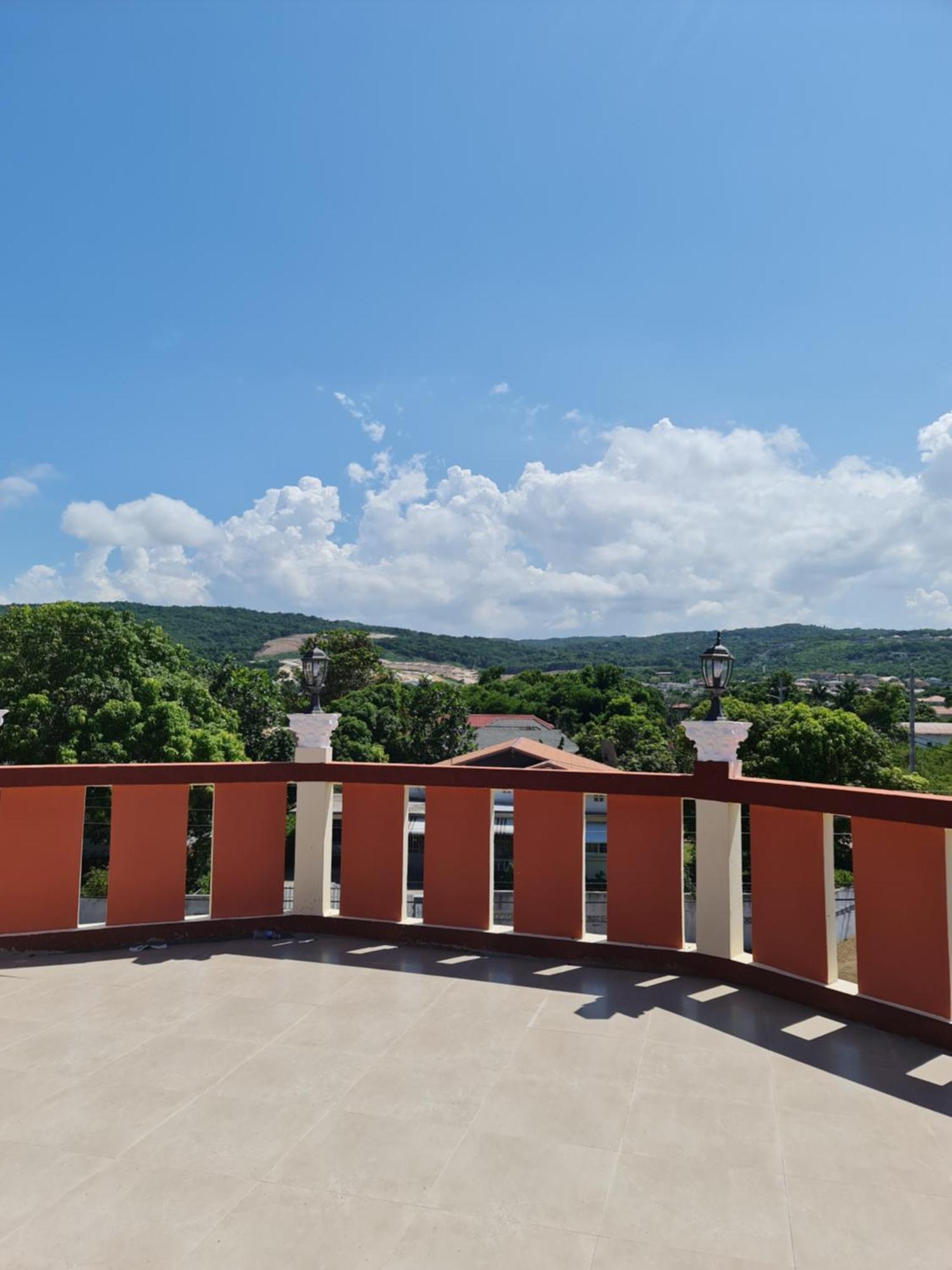 Paradise Place Grande Villa *