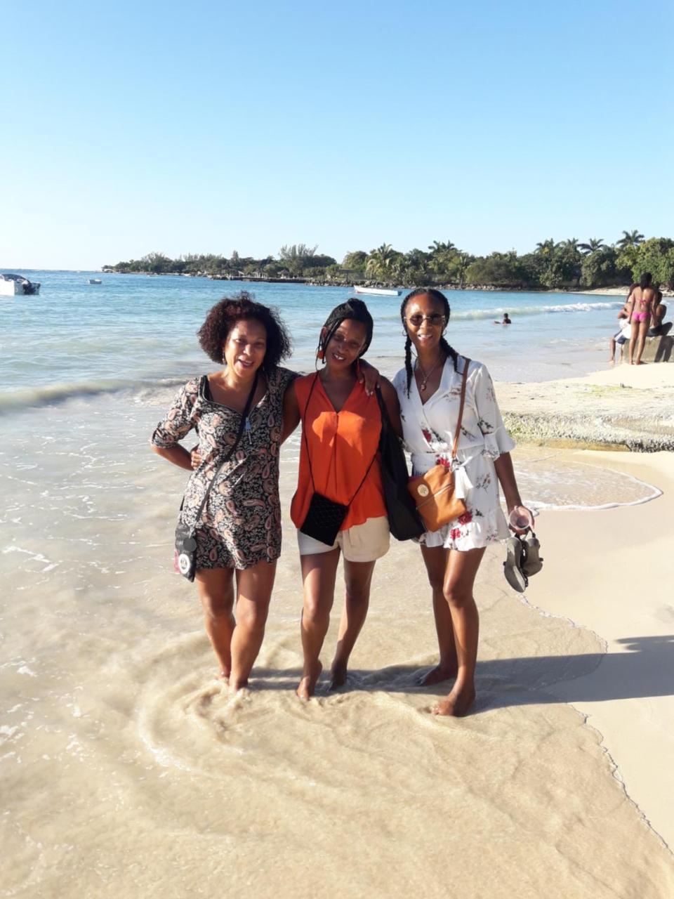 Paradise Place Grande * Cave Hill